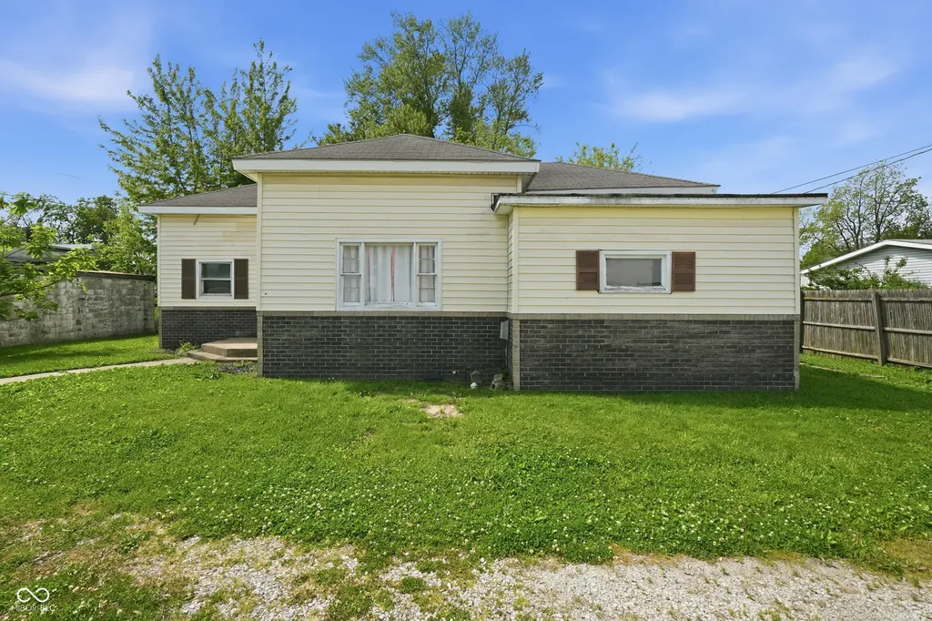 105 W 36th Street Marion IN 46953