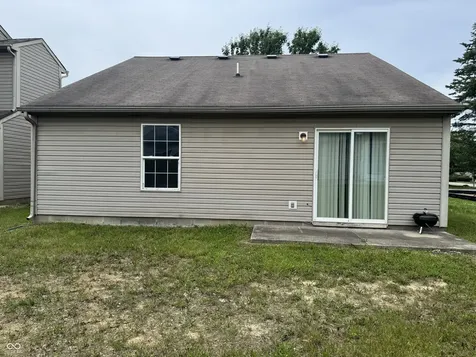 10945 NE Cedar Pine Drive NE Indianapolis IN 46235