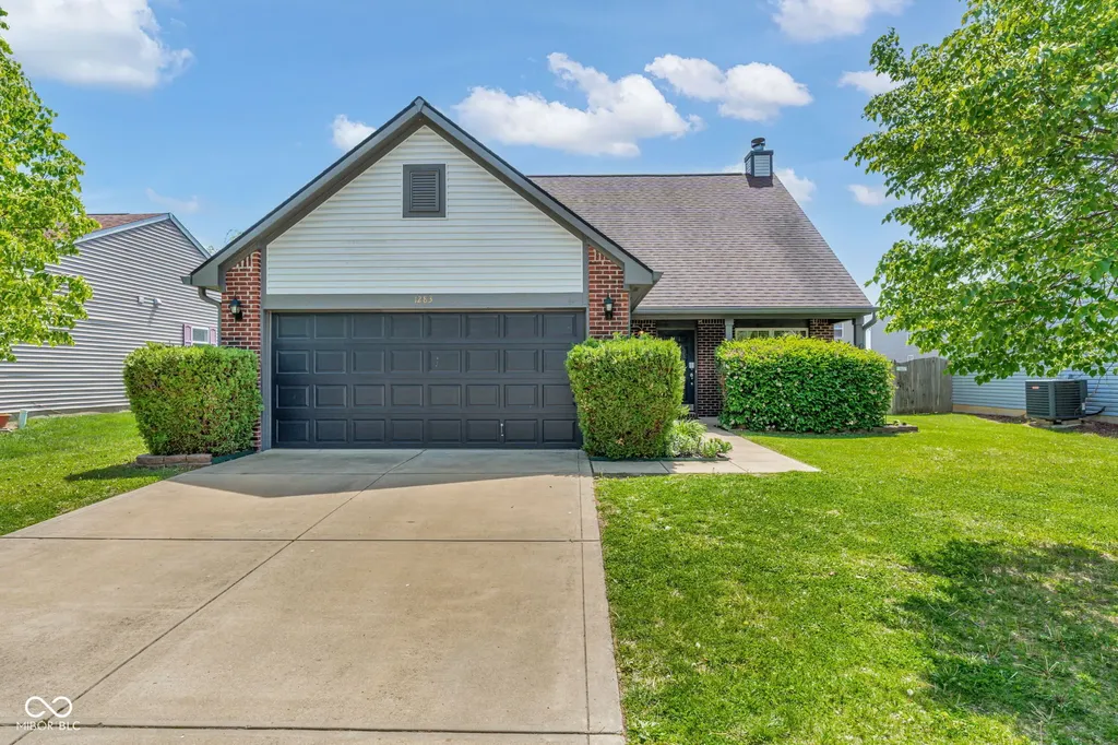 1283 Yellowstone Way Franklin IN 46131
