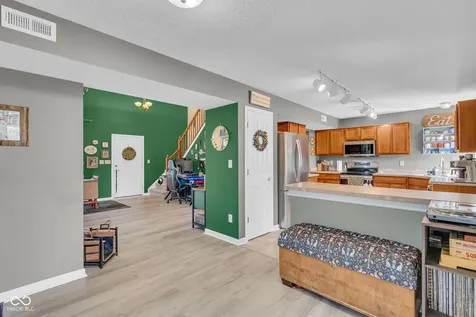 1283 Yellowstone Way Franklin IN 46131