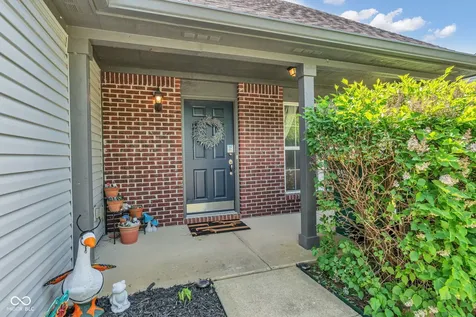 1283 Yellowstone Way Franklin IN 46131