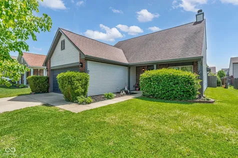 1283 Yellowstone Way Franklin IN 46131