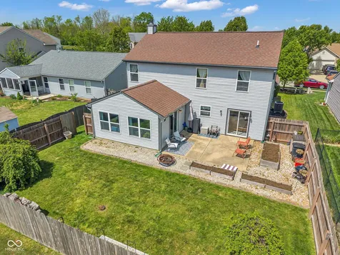 1283 Yellowstone Way Franklin IN 46131