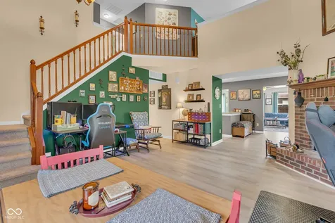 1283 Yellowstone Way Franklin IN 46131