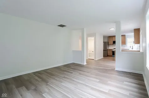 12409 Crystal Pointe Circle Indianapolis IN 46236