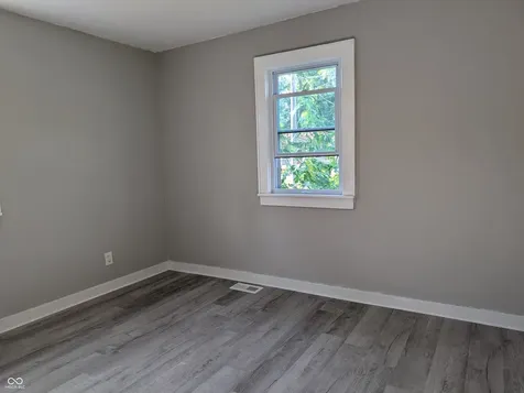 219 E Perry Street Versailles IN 47042