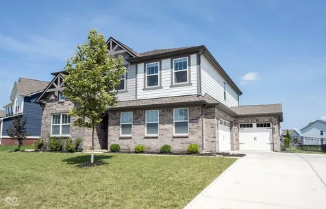 240 Waterford Lane Westfield IN 46074