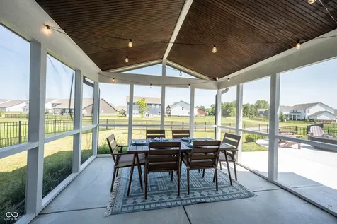 240 Waterford Lane Westfield IN 46074