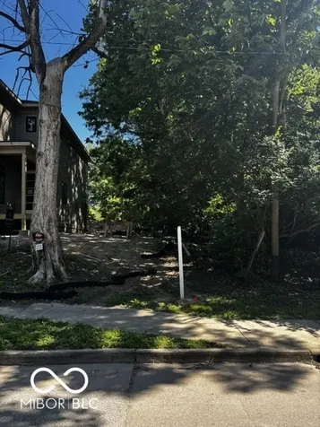 1527 E 12th Street Indianapolis IN 46201