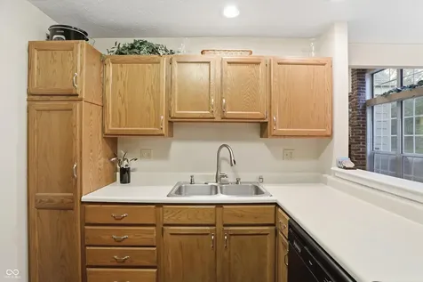 9352 Aberdare Drive Indianapolis IN 46250