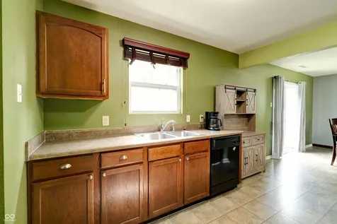 755 Sedgewick Lane Greenfield IN 46140