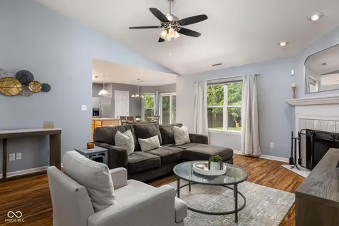 5860 Newhall Drive Indianapolis IN 46239