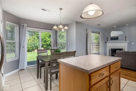 5860 Newhall Drive Indianapolis IN 46239