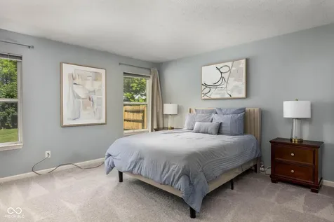 5860 Newhall Drive Indianapolis IN 46239