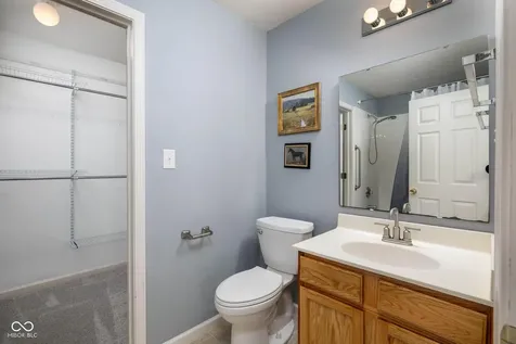 5860 Newhall Drive Indianapolis IN 46239