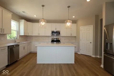 4226 Hayden Valley Drive Bargersville IN 46106