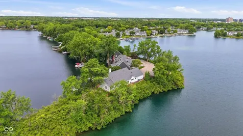 3777 Bay Road North Drive Indianapolis IN 46240