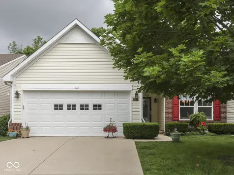 1314 Summerhouse Drive Indianapolis IN 46217