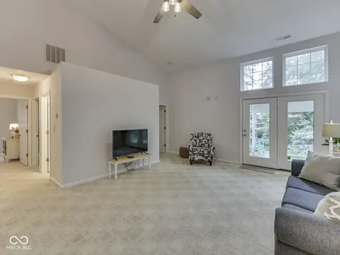 1314 Summerhouse Drive Indianapolis IN 46217