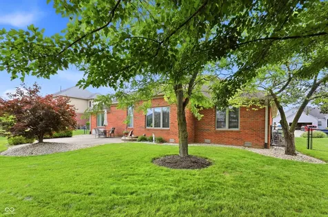 1636 Connemara Road Indianapolis IN 46217