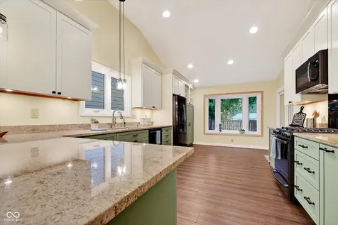 12055 Waterford Lane Carmel IN 46033