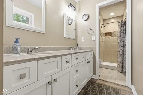 1404 Delbrook Circle Indianapolis IN 46260