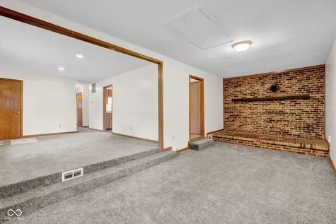 350 Maple Street Monrovia IN 46157