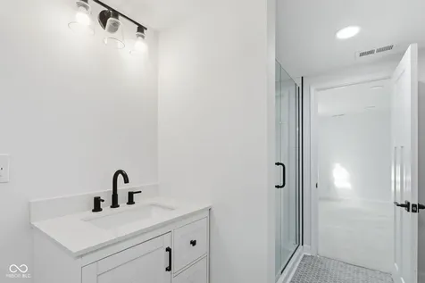 4991 E Main Street Carmel IN 46033