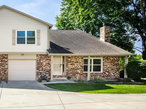 7435 Prairie Lake Drive Indianapolis IN 46256