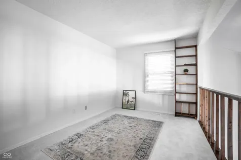 7435 Prairie Lake Drive Indianapolis IN 46256