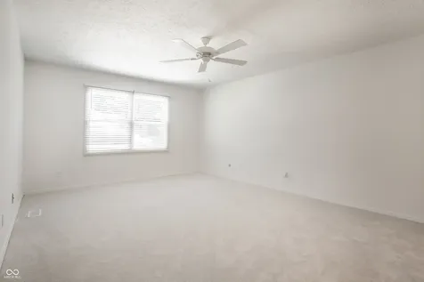 7435 Prairie Lake Drive Indianapolis IN 46256