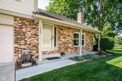 7435 Prairie Lake Drive Indianapolis IN 46256