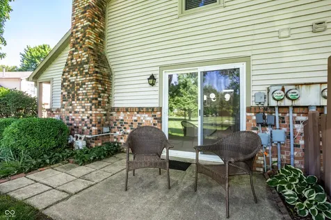 7435 Prairie Lake Drive Indianapolis IN 46256