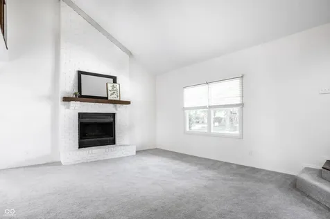 7435 Prairie Lake Drive Indianapolis IN 46256