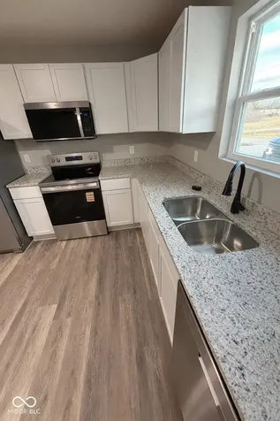3268 Stoningham Way North Vernon IN 47265