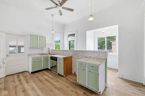 404 W Franklin Street Shelbyville IN 46176