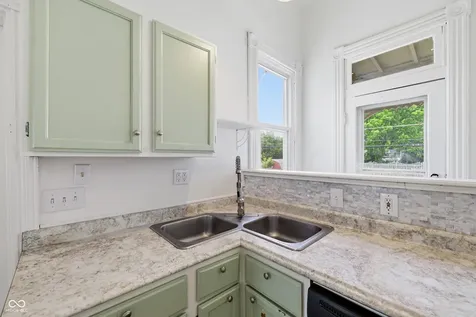 404 W Franklin Street Shelbyville IN 46176