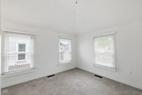 404 W Franklin Street Shelbyville IN 46176