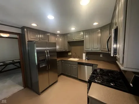 7855 Bluff Road Indianapolis IN 46217
