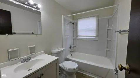8254 Meadowlark Drive Indianapolis IN 46226