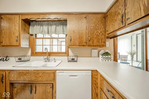 812 Eastgate Drive Anderson IN 46012
