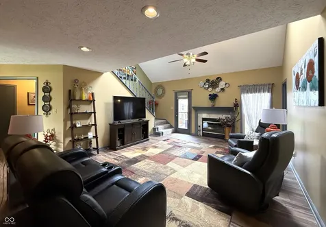 1069 Redwood Drive Brownsburg IN 46112