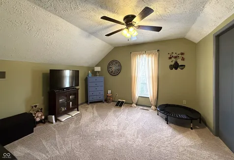 1069 Redwood Drive Brownsburg IN 46112