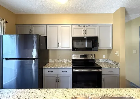 1069 Redwood Drive Brownsburg IN 46112
