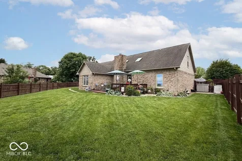 1069 Redwood Drive Brownsburg IN 46112