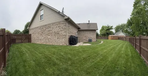 1069 Redwood Drive Brownsburg IN 46112