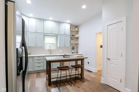 1044 Elm Street Indianapolis IN 46203