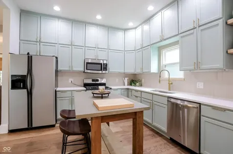 1044 Elm Street Indianapolis IN 46203