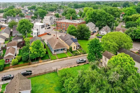 1044 Elm Street Indianapolis IN 46203