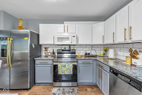 9802 Blue Ridge Way Indianapolis IN 46234